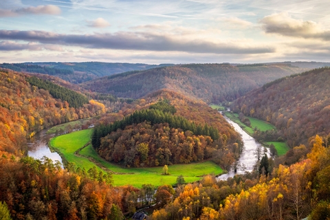布永市巨人的安息之地(4K壁纸)